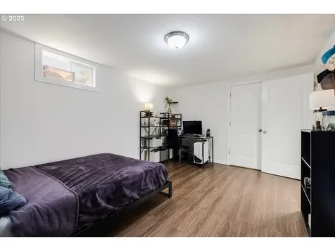 14231 SE Salmon Street Portland OR 97233