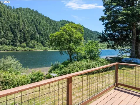 41459 State Highway 38 Reedsport OR 97467