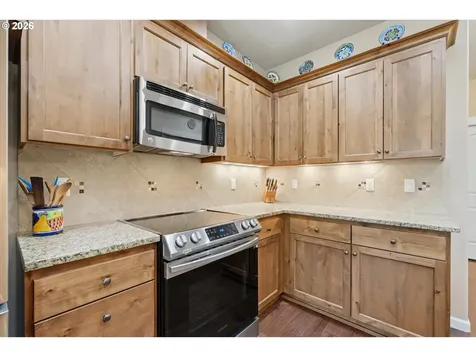 2674 NW Mt Ashland Drive Mcminnville OR 97128