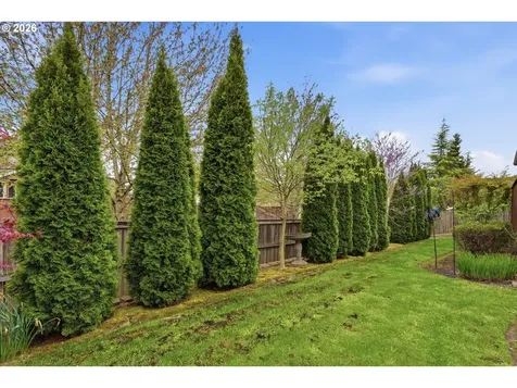 2674 NW Mt Ashland Drive Mcminnville OR 97128