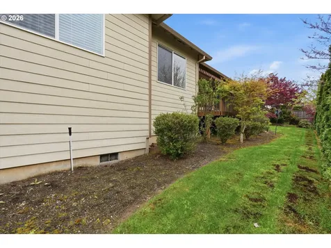2674 NW Mt Ashland Drive Mcminnville OR 97128