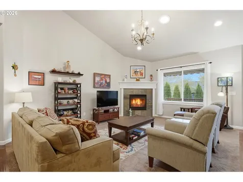 2674 NW Mt Ashland Drive Mcminnville OR 97128