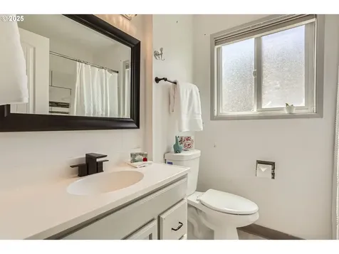 834 SE 16th Avenue Hillsboro OR 97123