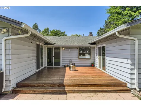 834 SE 16th Avenue Hillsboro OR 97123