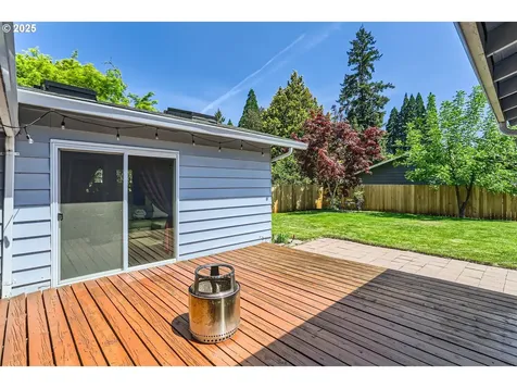 834 SE 16th Avenue Hillsboro OR 97123