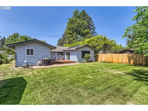 834 SE 16th Avenue Hillsboro OR 97123