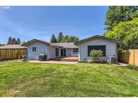 834 SE 16th Avenue Hillsboro OR 97123