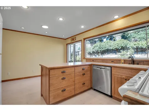13435 NW Marshall Street Portland OR 97229