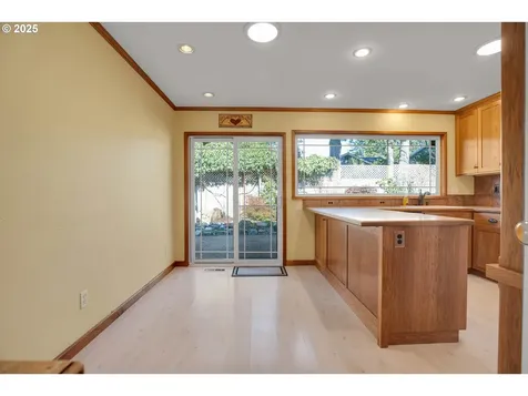 13435 NW Marshall Street Portland OR 97229