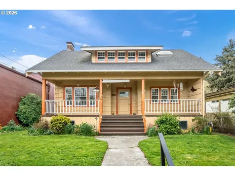 7462 N Dwight Avenue Portland OR 97203