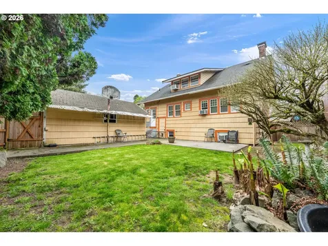 7462 N Dwight Avenue Portland OR 97203