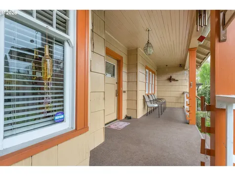7462 N Dwight Avenue Portland OR 97203