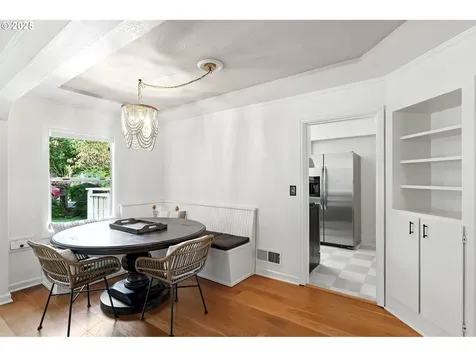 9122 SW 35th Avenue Portland OR 97219