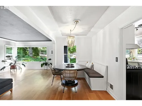 9122 SW 35th Avenue Portland OR 97219