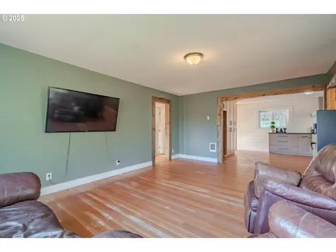 355 Slide Creek Road Longview WA 98632