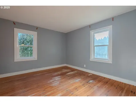 355 Slide Creek Road Longview WA 98632