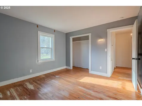 355 Slide Creek Road Longview WA 98632