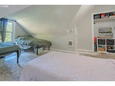 355 Slide Creek Road Longview WA 98632