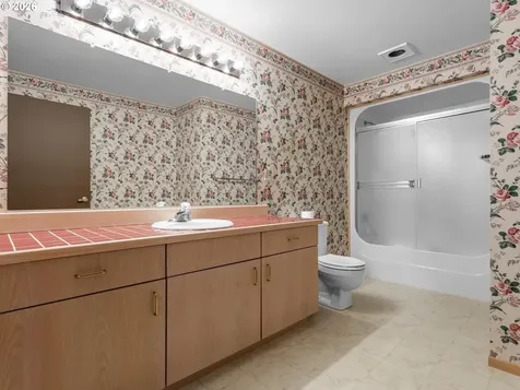 3300 NE 164th Street Ridgefield WA 98642