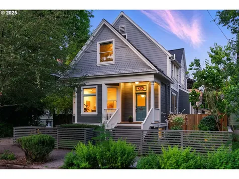 1912 NE 11th Avenue Portland OR 97212