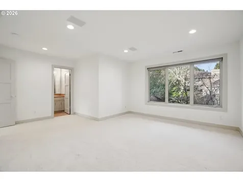 17623 Brookhurst Drive Lake Oswego OR 97034
