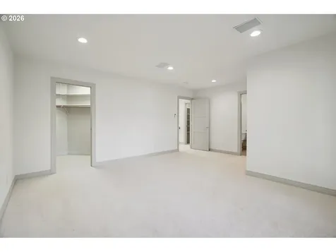 17623 Brookhurst Drive Lake Oswego OR 97034