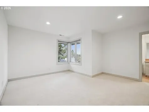 17623 Brookhurst Drive Lake Oswego OR 97034