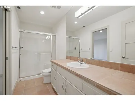 17623 Brookhurst Drive Lake Oswego OR 97034