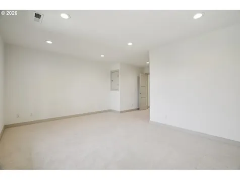 17623 Brookhurst Drive Lake Oswego OR 97034