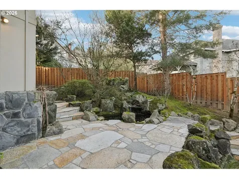 17623 Brookhurst Drive Lake Oswego OR 97034