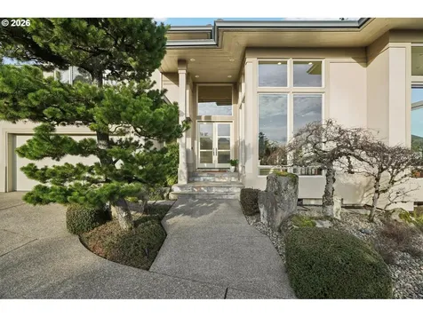 17623 Brookhurst Drive Lake Oswego OR 97034