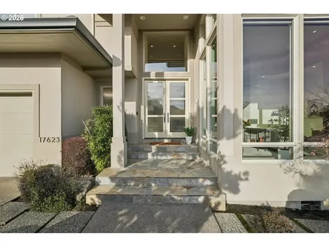17623 Brookhurst Drive Lake Oswego OR 97034