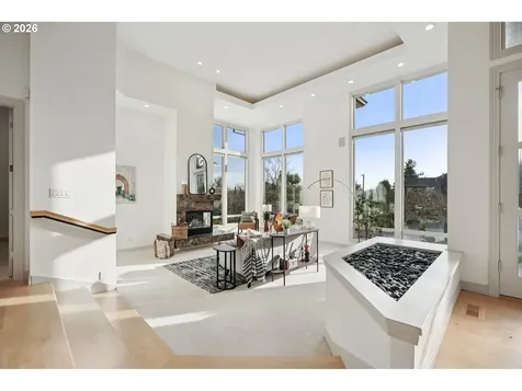 17623 Brookhurst Drive Lake Oswego OR 97034