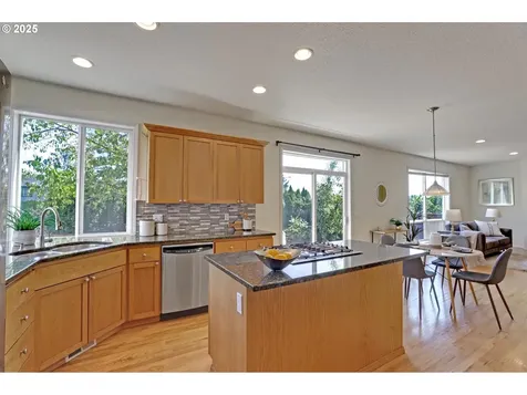3816 NW Tustin Ranch Drive Portland OR 97229
