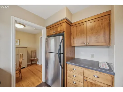 255 NE 61st Avenue Portland OR 97213