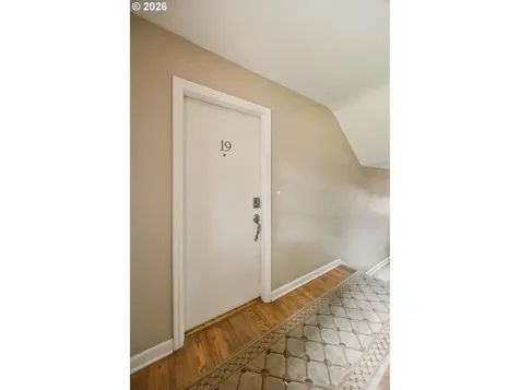 255 NE 61st Avenue Portland OR 97213