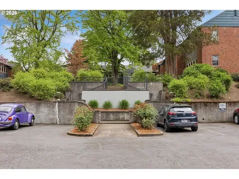 255 NE 61st Avenue Portland OR 97213
