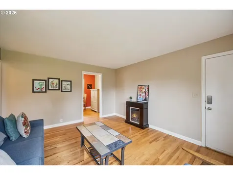 255 NE 61st Avenue Portland OR 97213