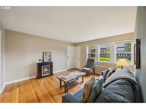 255 NE 61st Avenue Portland OR 97213