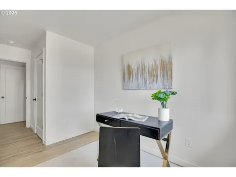 14858 NE Couch Street Portland OR 97230
