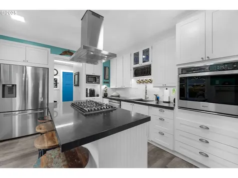 820 12th Avenue Seaside OR 97138