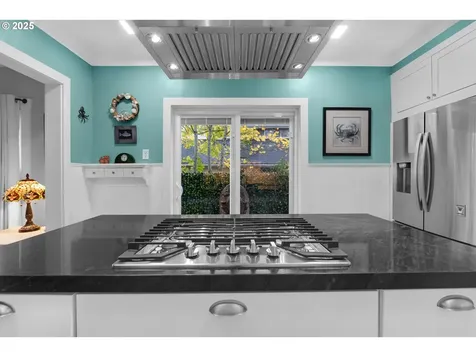 820 12th Avenue Seaside OR 97138