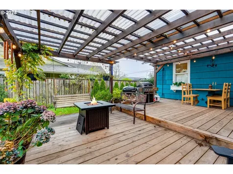 820 12th Avenue Seaside OR 97138