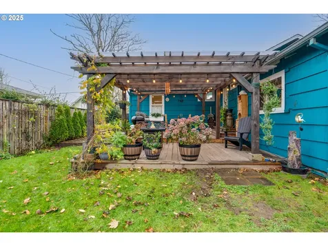 820 12th Avenue Seaside OR 97138