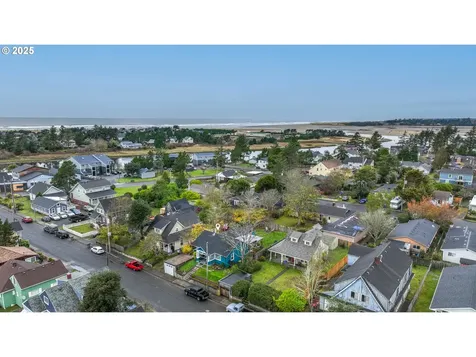 820 12th Avenue Seaside OR 97138