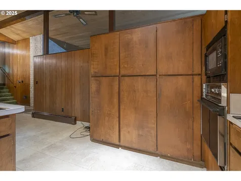 7175 SW 68th Avenue Portland OR 97223