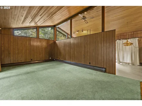 7175 SW 68th Avenue Portland OR 97223