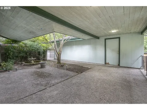 7175 SW 68th Avenue Portland OR 97223