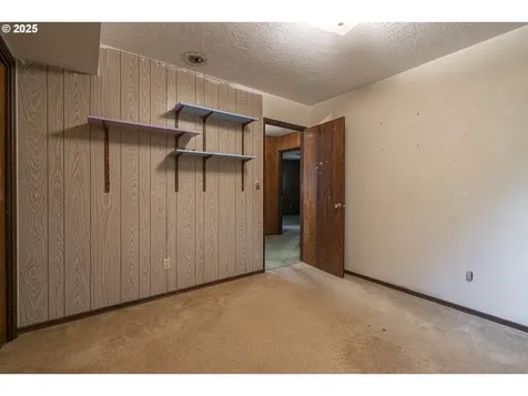 7175 SW 68th Avenue Portland OR 97223