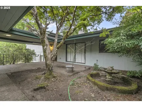 7175 SW 68th Avenue Portland OR 97223